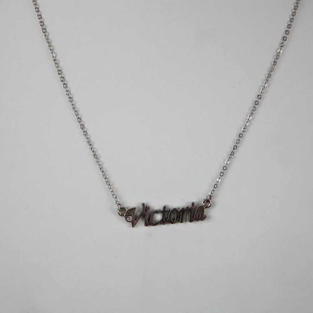 VICTORIA Name Silvertone Rhinestone 14.5" w 4.5" Multi Ring Ext Necklace - Picture 9 of 12